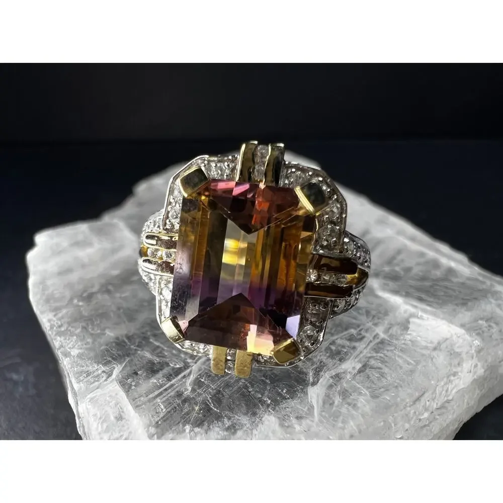 unknown vintage gold